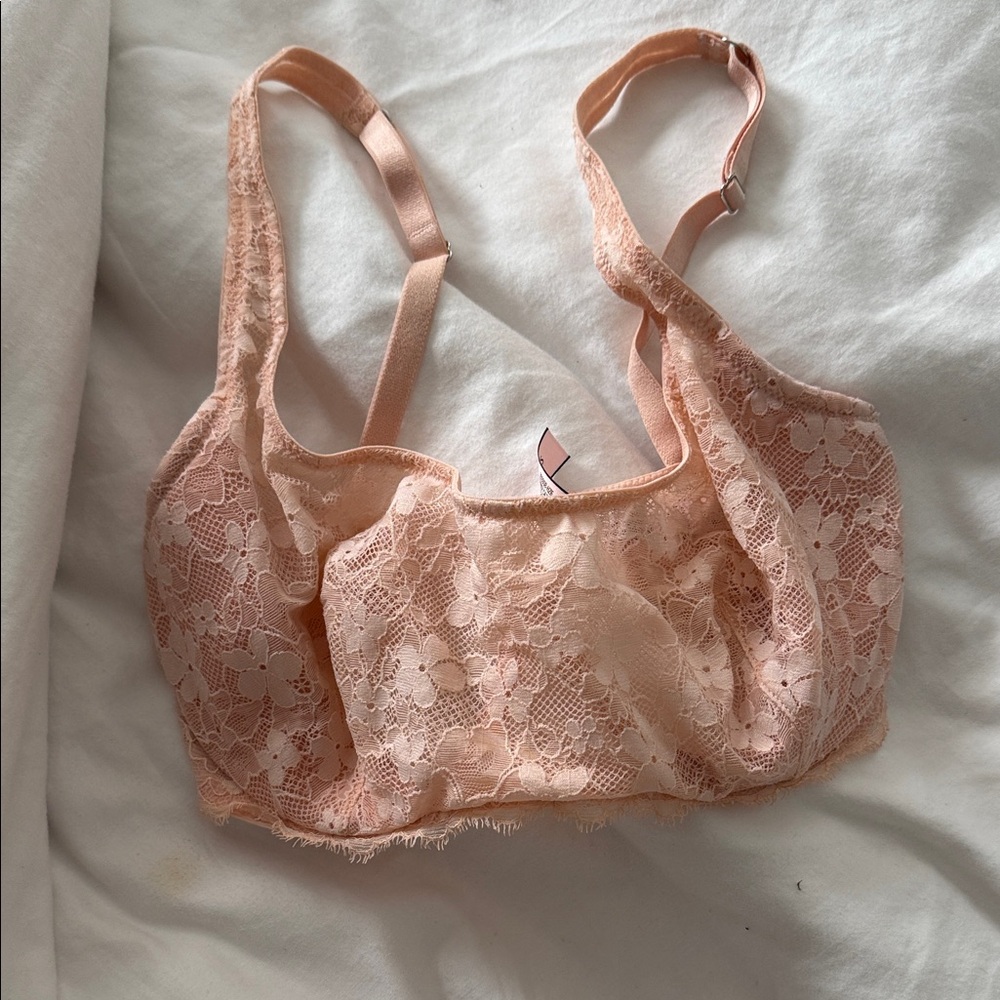 Victoria's Secret Lace Bralette in Peach